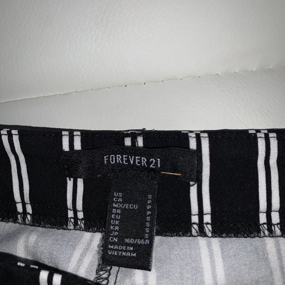 2 PAIRS OF BUSINESS SAVY PANTS - Picture 5 of 6